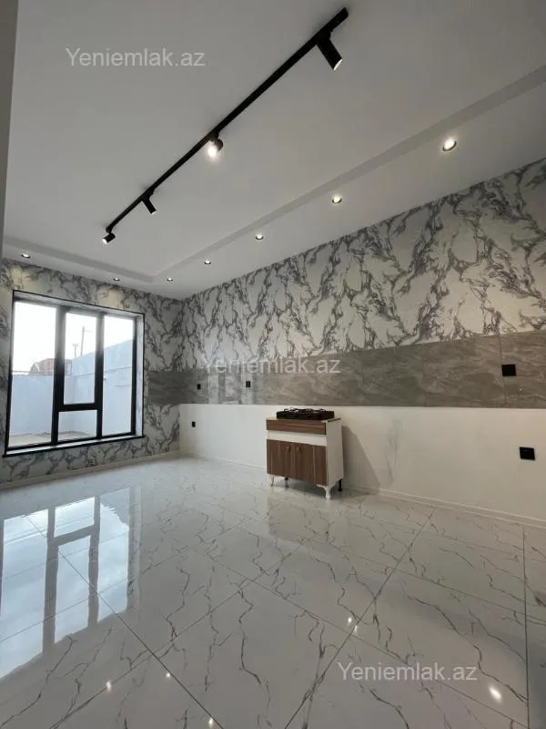 Satılır 5 otaqlı həyət evi 190 m²