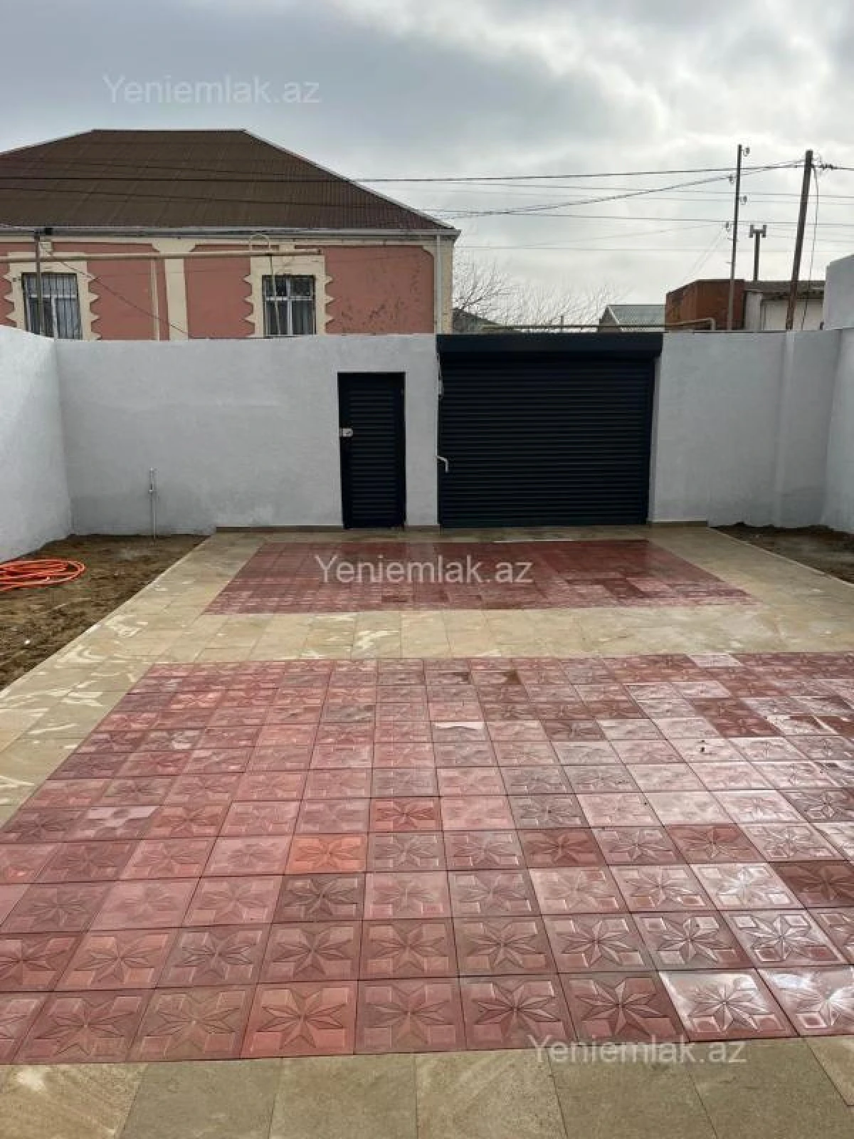 Satılır 5 otaqlı həyət evi 190 m²