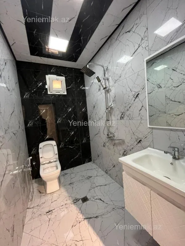 Satılır 5 otaqlı həyət evi 190 m²