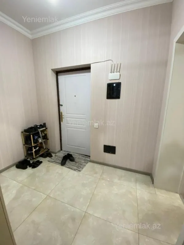 Satılır 3 otaqlı yeni tikili 90 m²