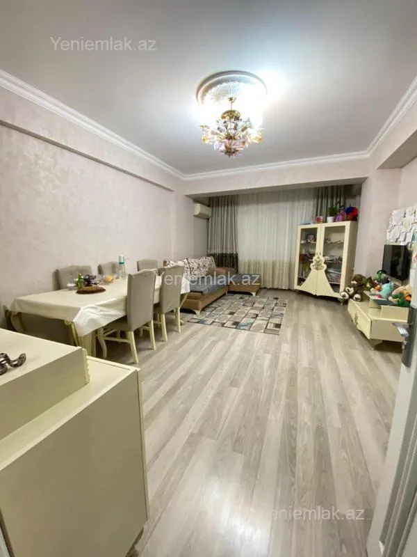 Satılır 3 otaqlı yeni tikili 90 m²