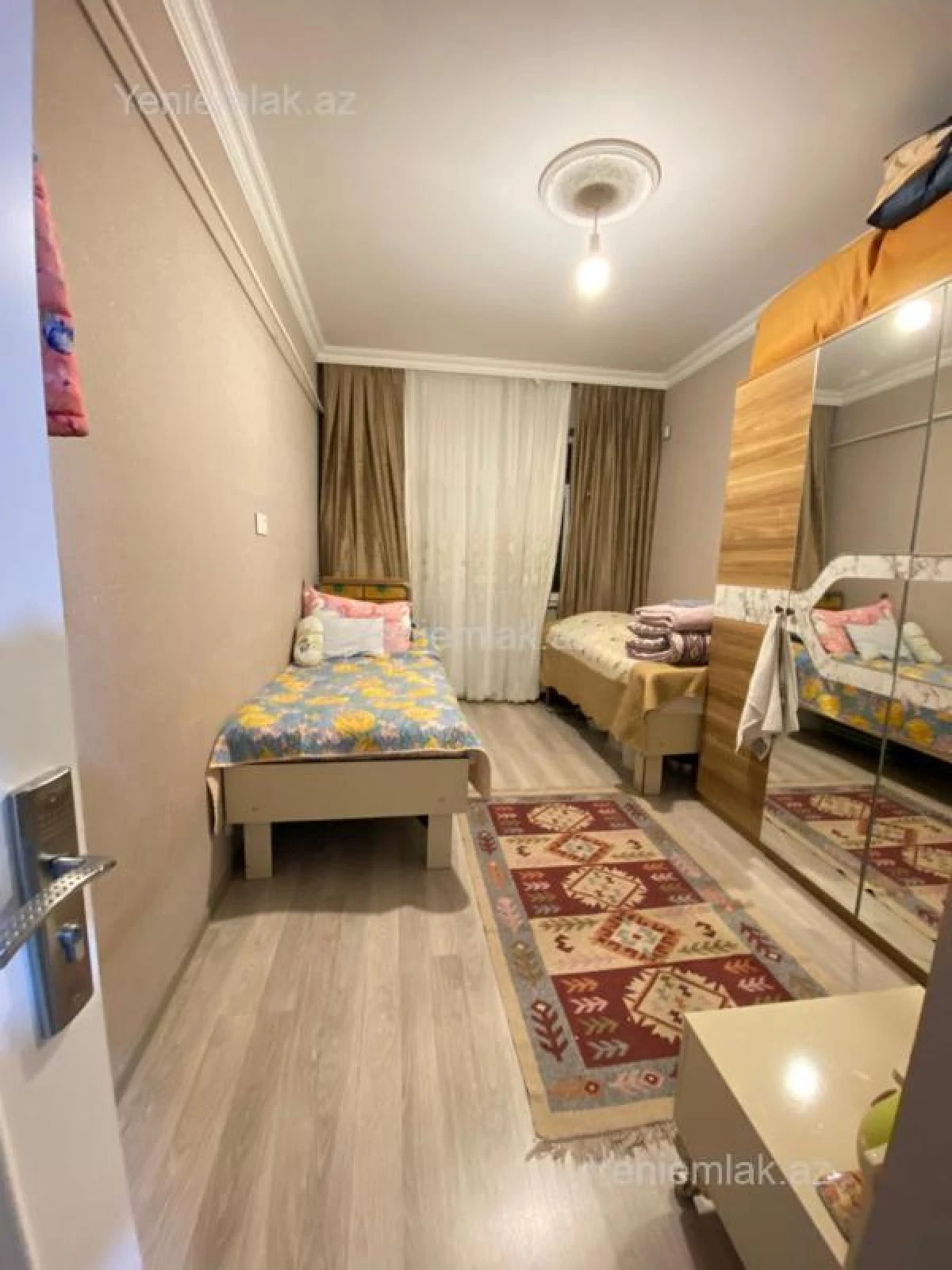 Satılır 3 otaqlı yeni tikili 90 m²