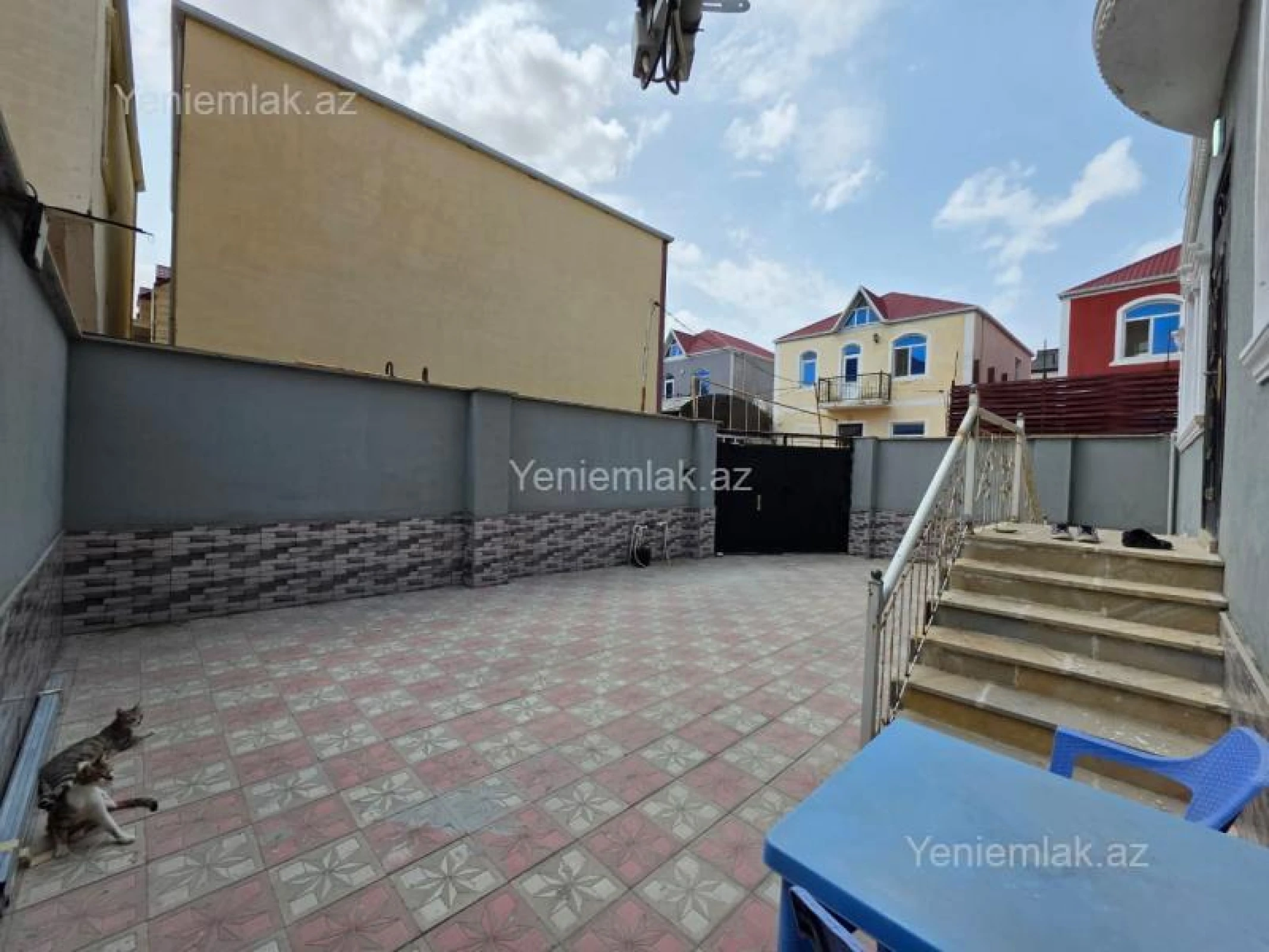 Satılır 4 otaqlı həyət evi 150 m²