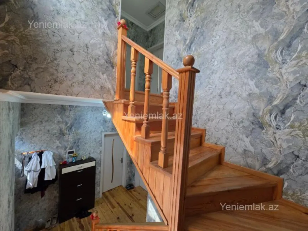 Satılır 4 otaqlı həyət evi 150 m²