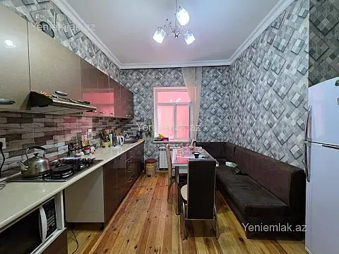 Satılır 4 otaqlı həyət evi 150 m²