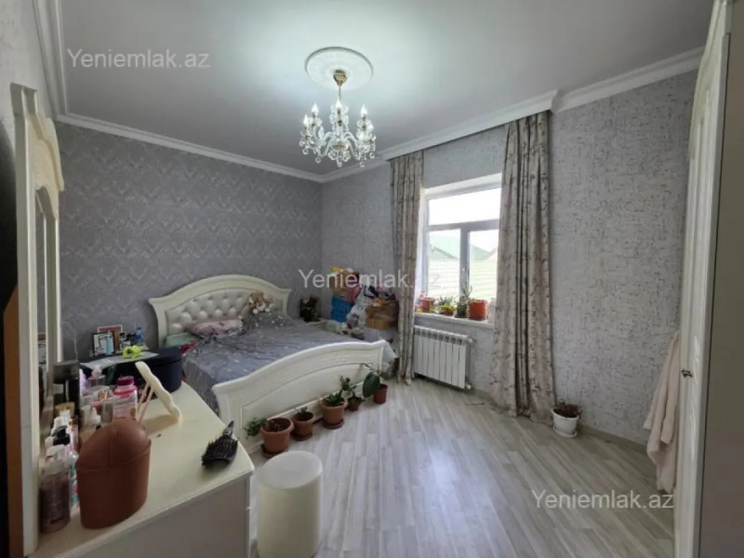 Satılır 4 otaqlı həyət evi 150 m²
