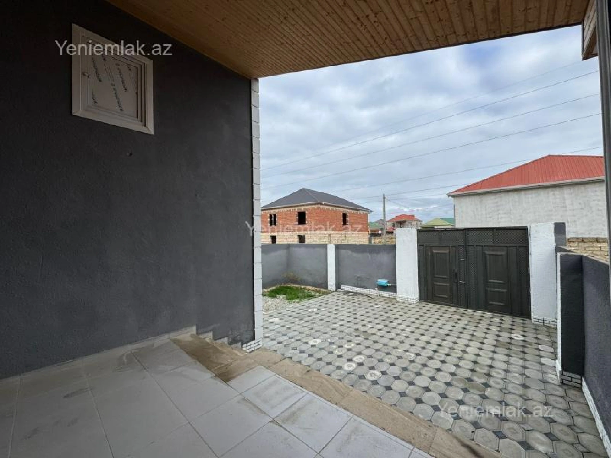 Satılır 4 otaqlı həyət evi 120 m²