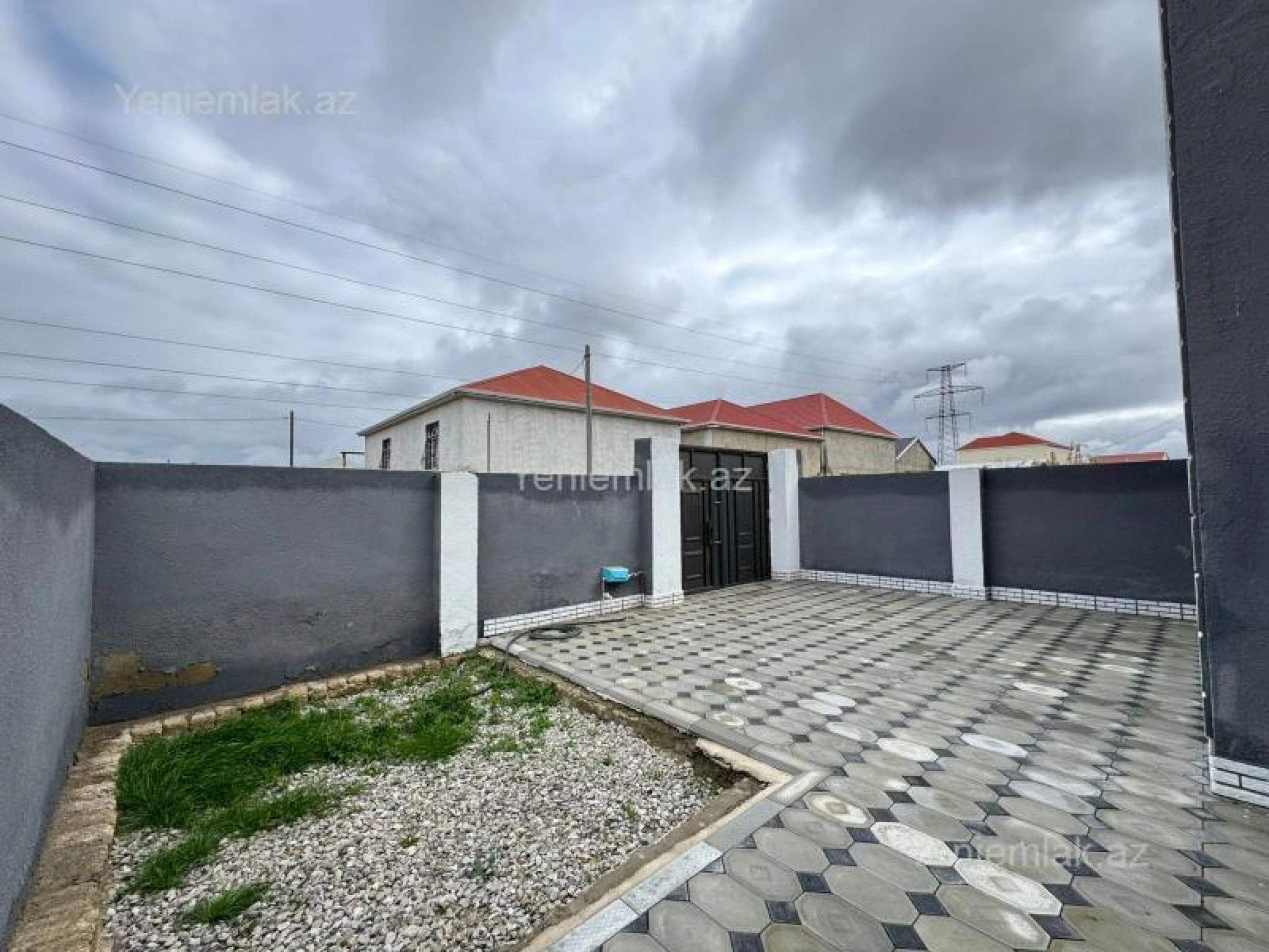 Satılır 4 otaqlı həyət evi 120 m²