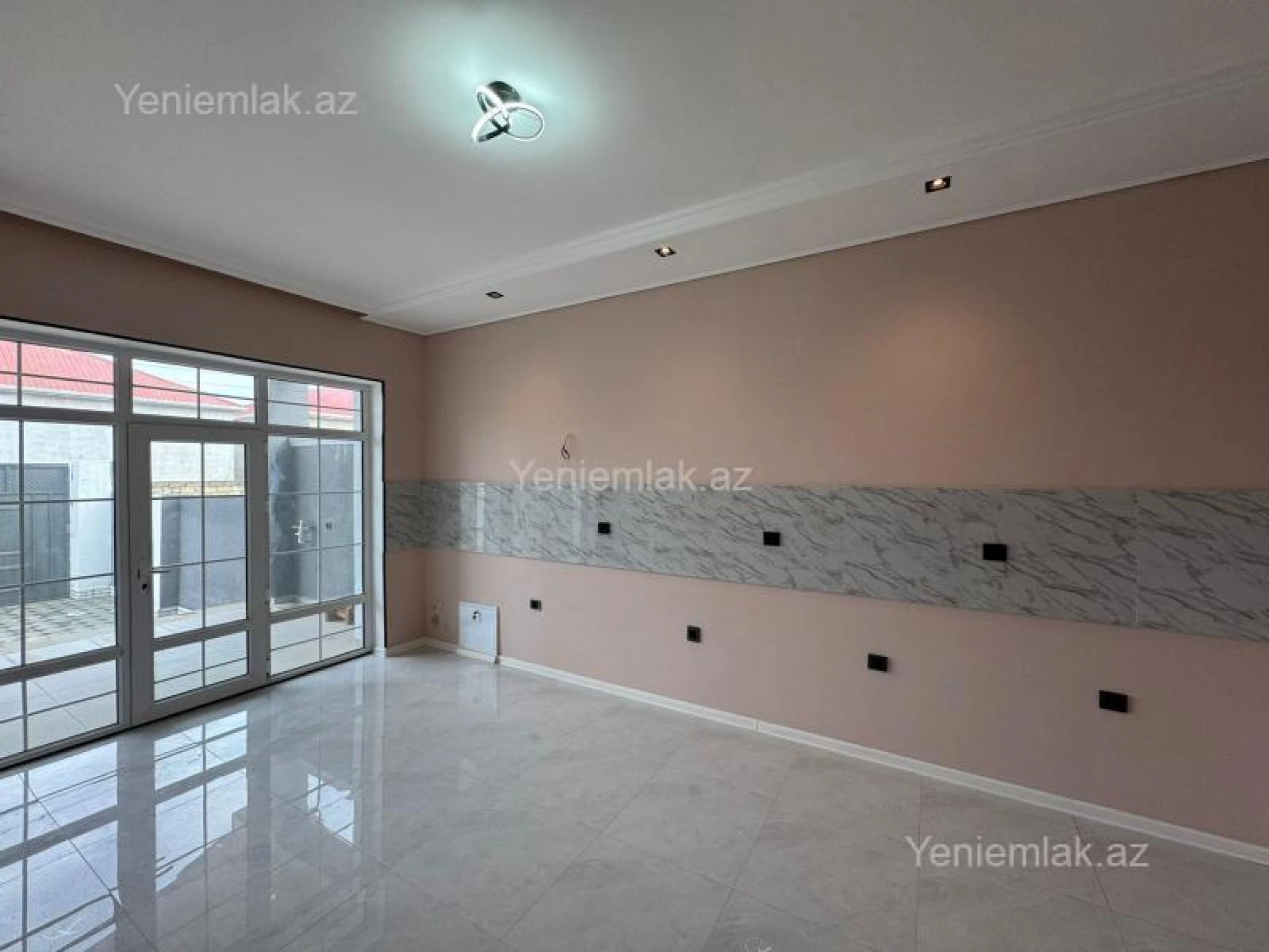 Satılır 4 otaqlı həyət evi 120 m²