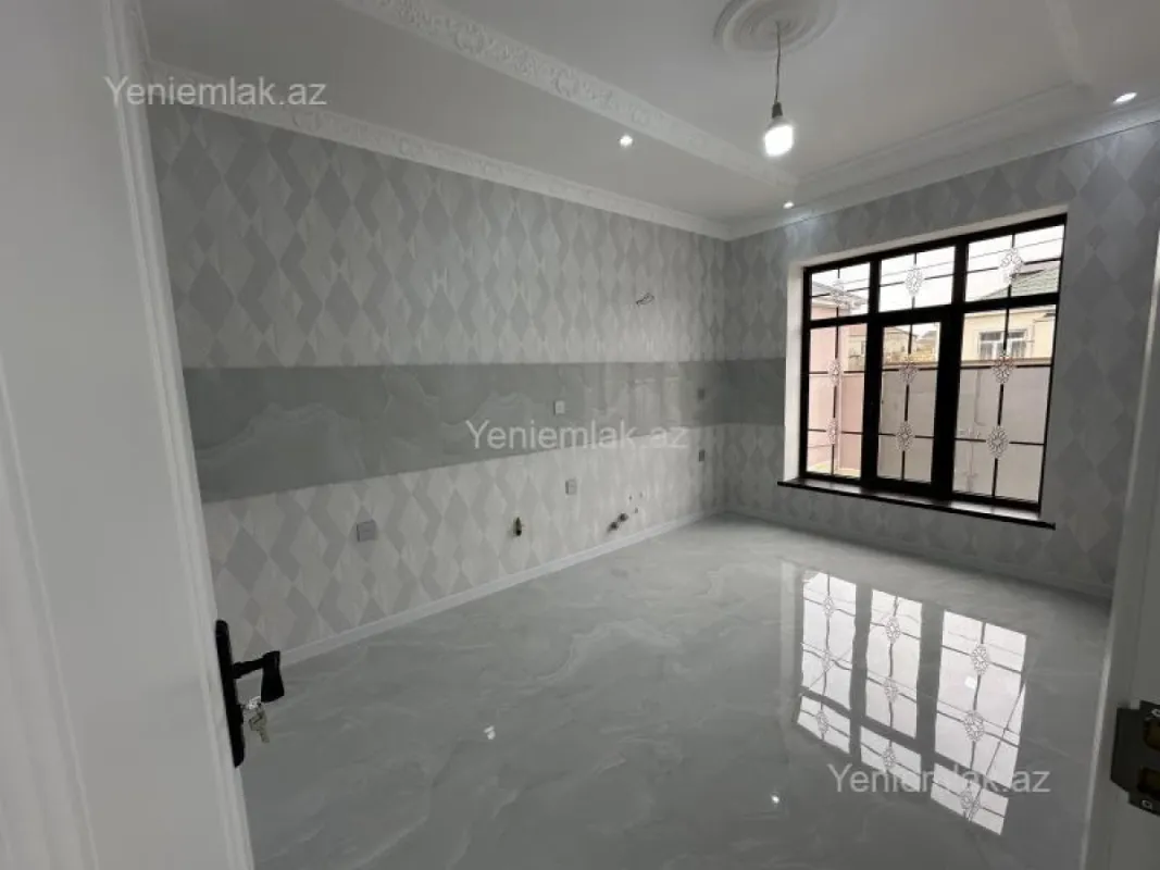 Satılır 4 otaqlı həyət evi 130 m²