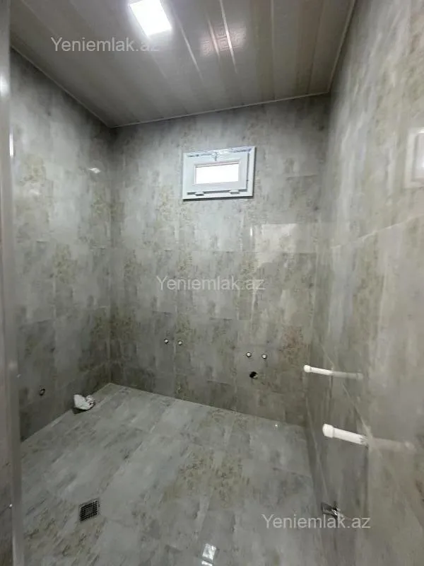 Satılır 4 otaqlı həyət evi 130 m²