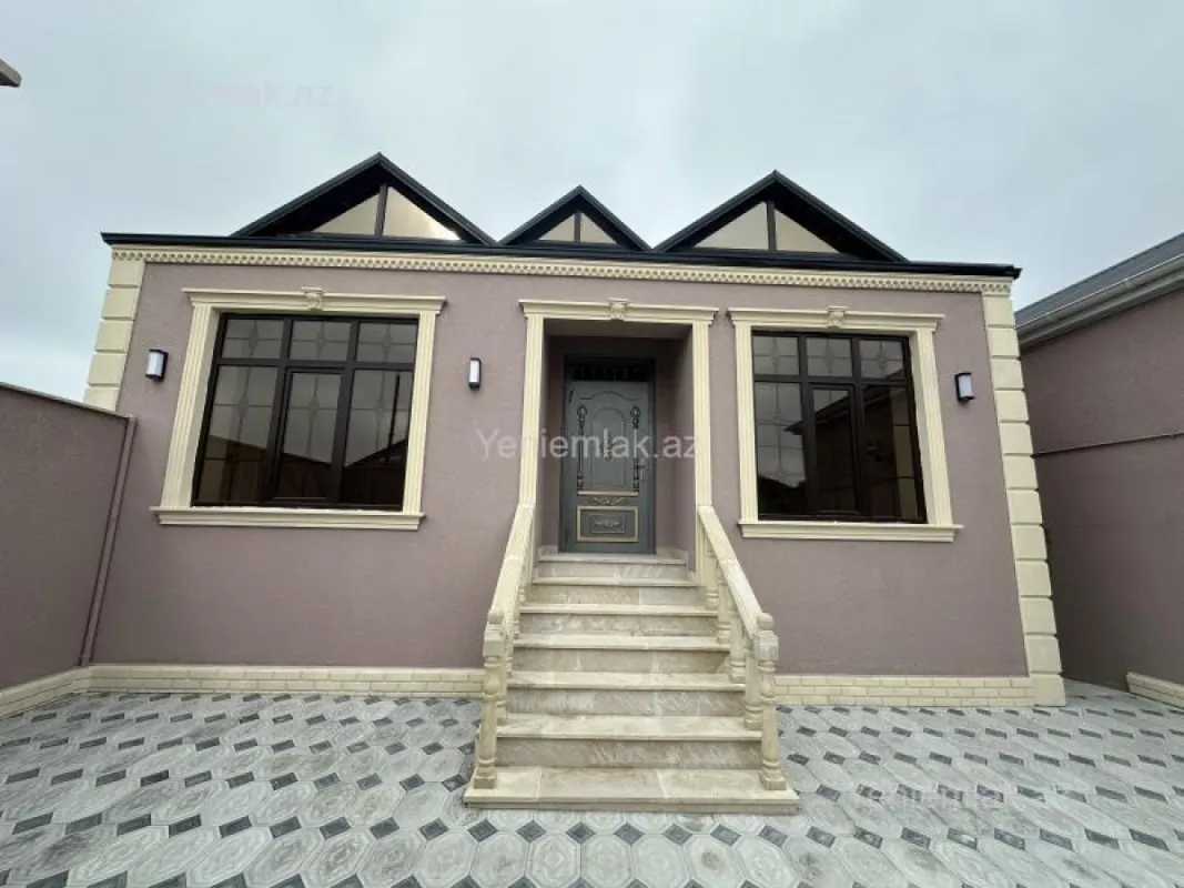 Satılır 4 otaqlı həyət evi 130 m²