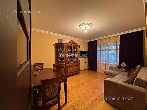 Satılır 3 otaqlı köhnə tikili 85 m² — Sumqayıt, 3-cü mikrorayon 3 otaq 85.00 m²