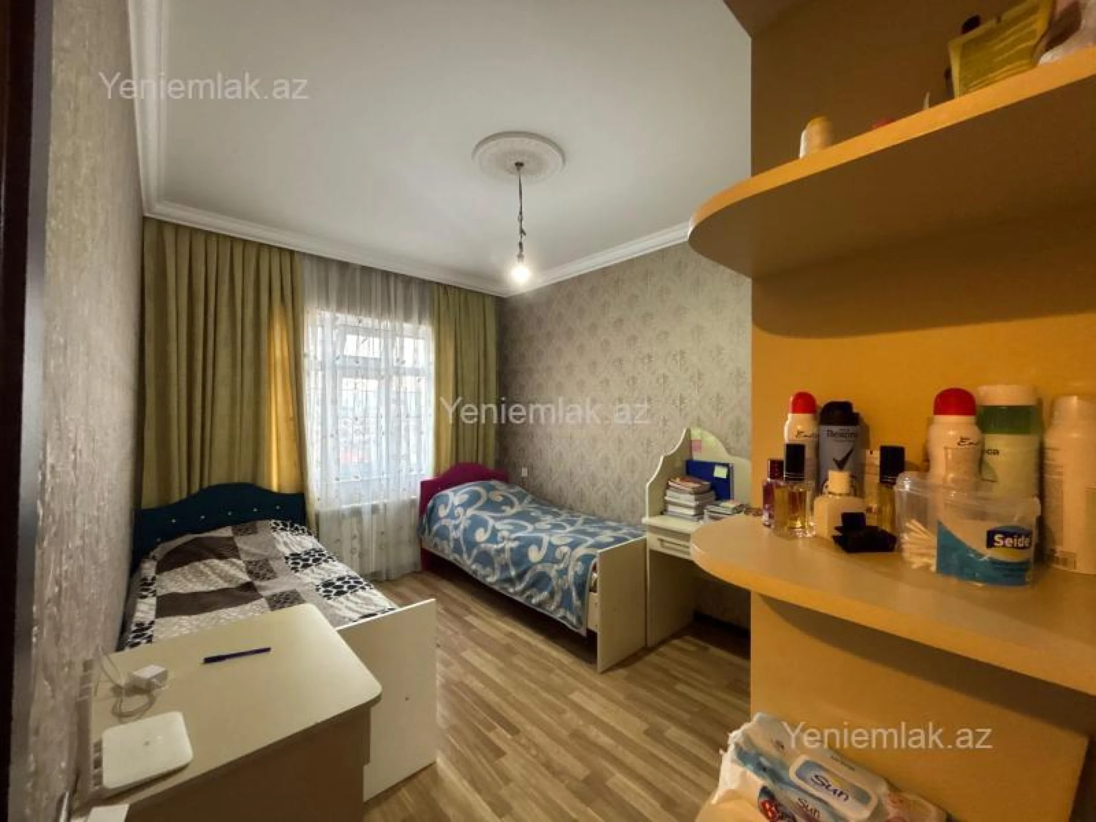 Satılır 3 otaqlı köhnə tikili 85 m²