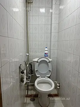 Satılır 4 otaqlı köhnə tikili 85 m²