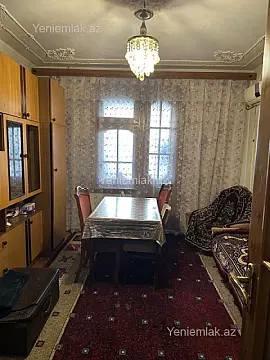 Satılır 4 otaqlı köhnə tikili 85 m²