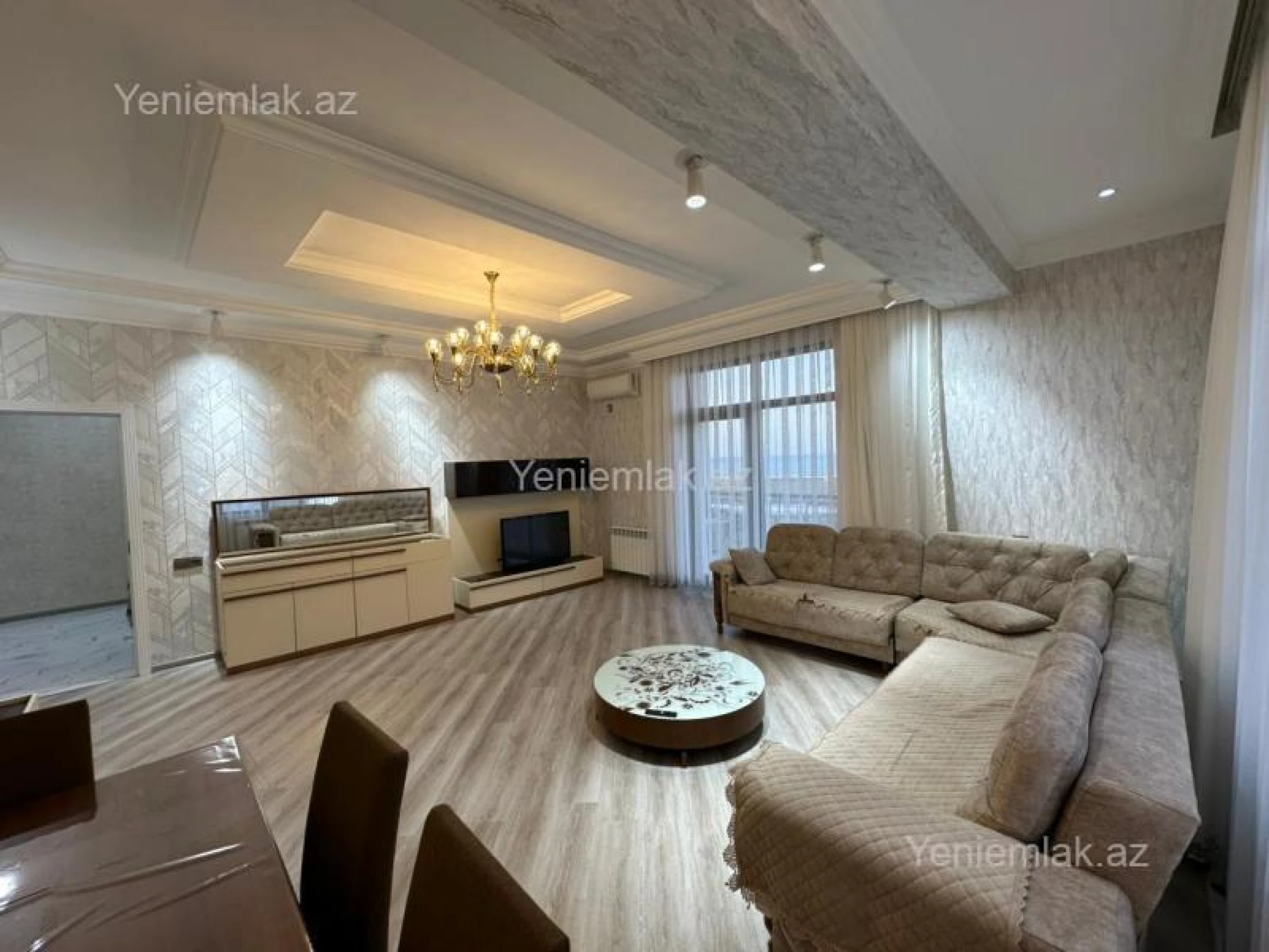 Satılır 2 otaqlı yeni tikili 101 m²