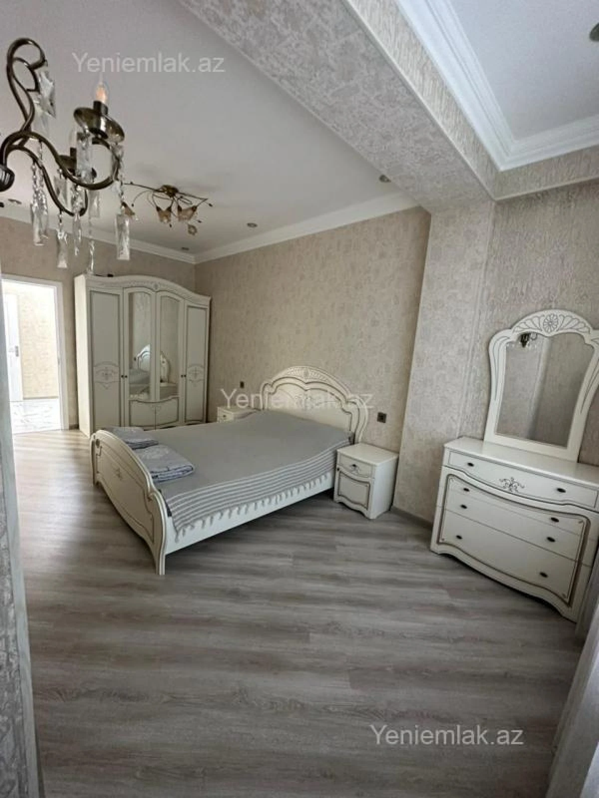 Satılır 2 otaqlı yeni tikili 101 m²