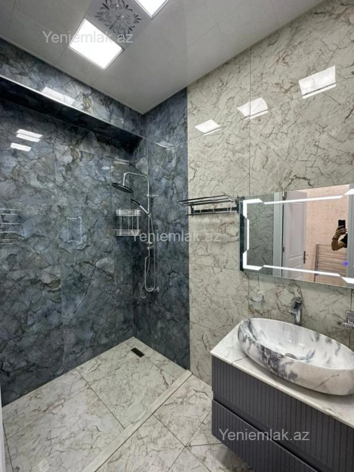 Satılır 2 otaqlı yeni tikili 101 m²