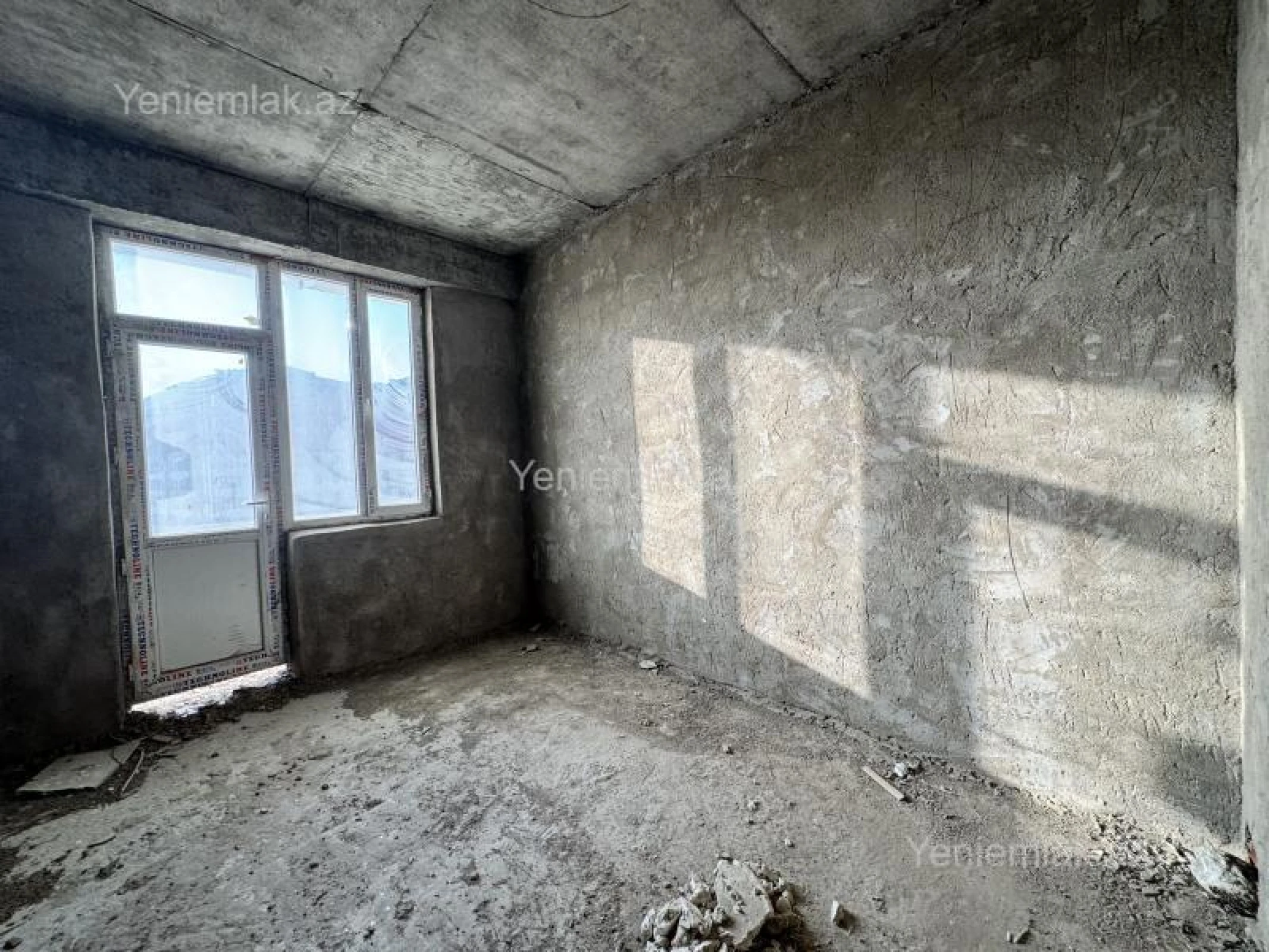 Satılır 2 otaqlı yeni tikili 93 m²