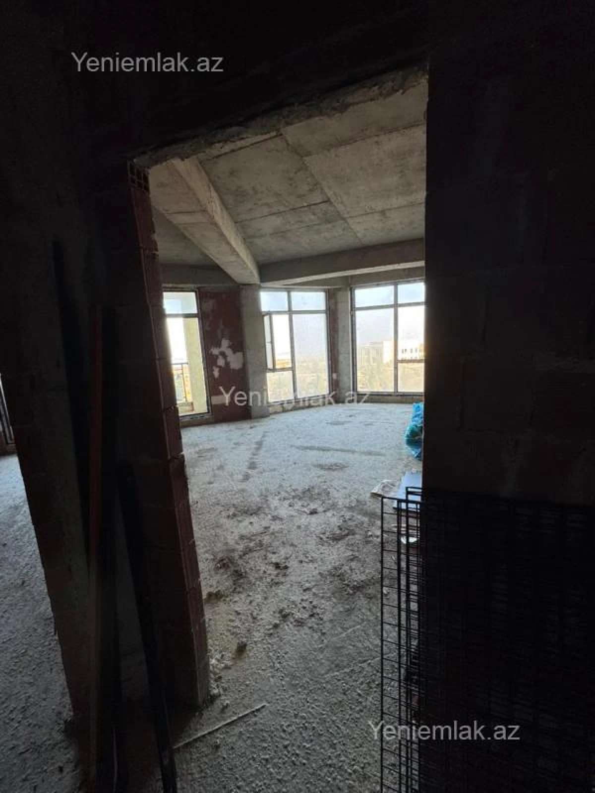 Satılır 2 otaqlı yeni tikili 93 m²