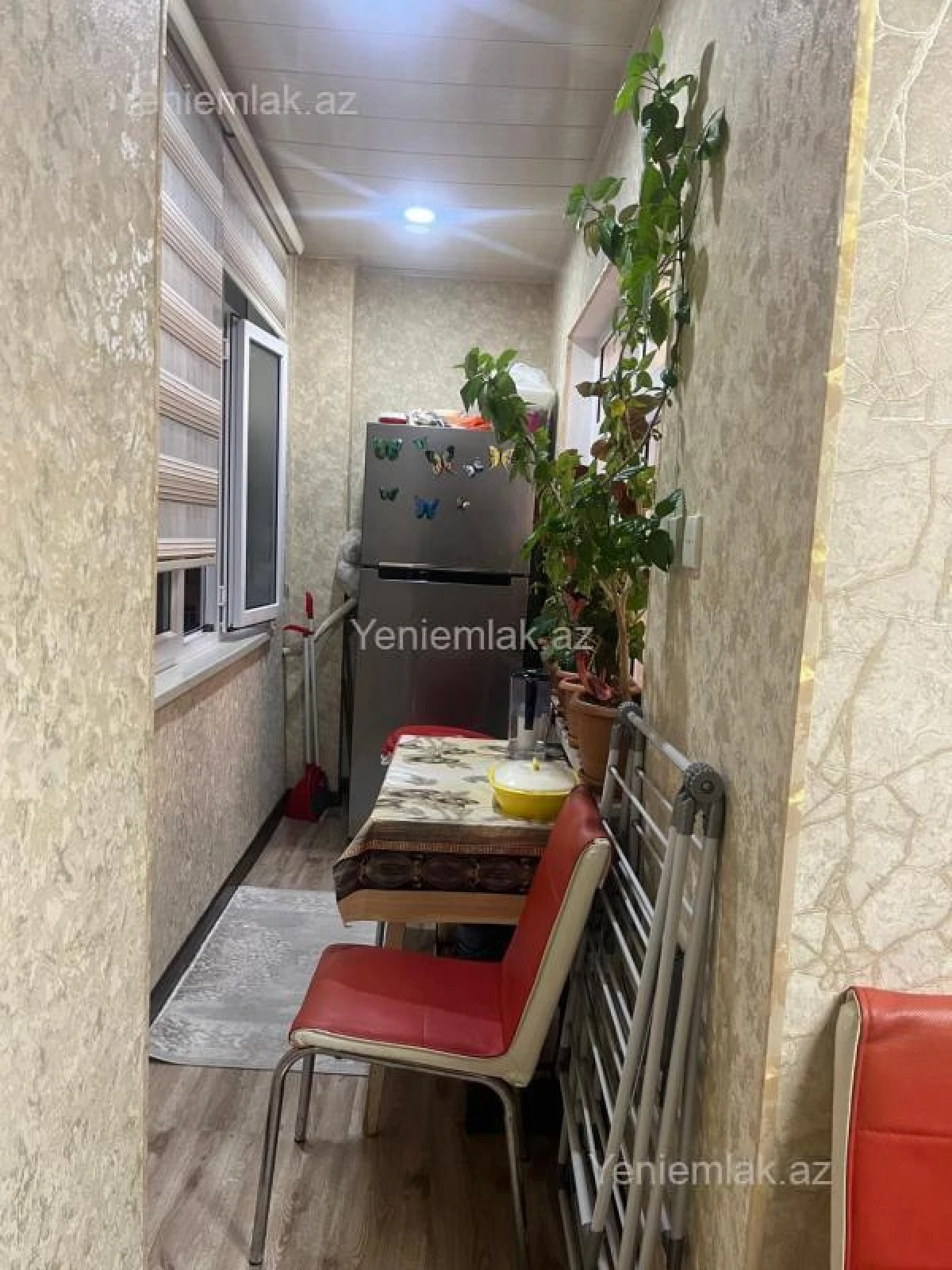 Satılır 3 otaqlı köhnə tikili 72 m²