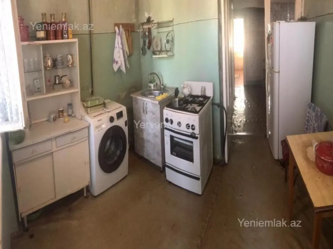 Satılır 3 otaqlı köhnə tikili 78 m²