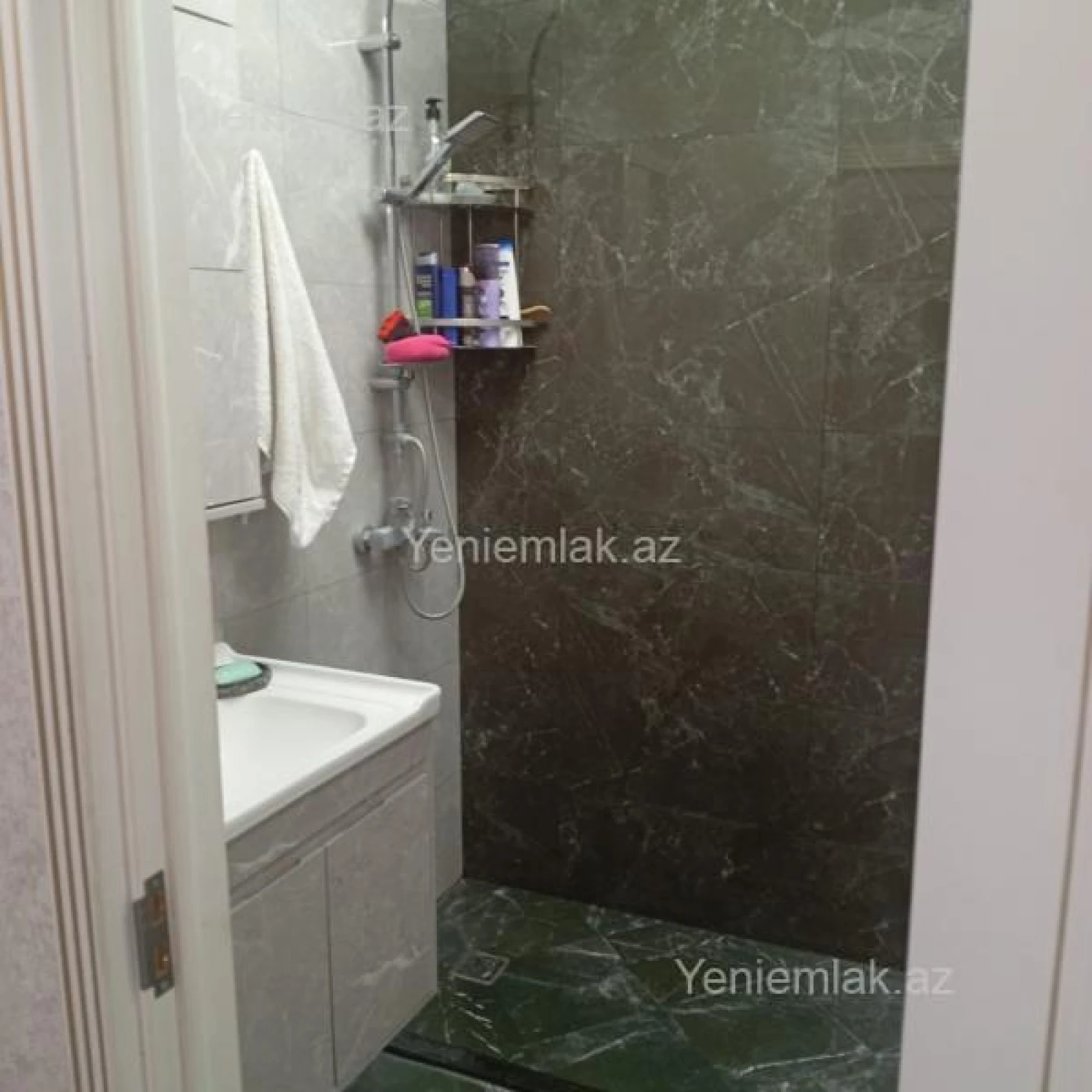 Satılır 3 otaqlı yeni tikili 68 m²