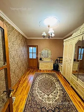 Satılır 4 otaqlı köhnə tikili 100 m²