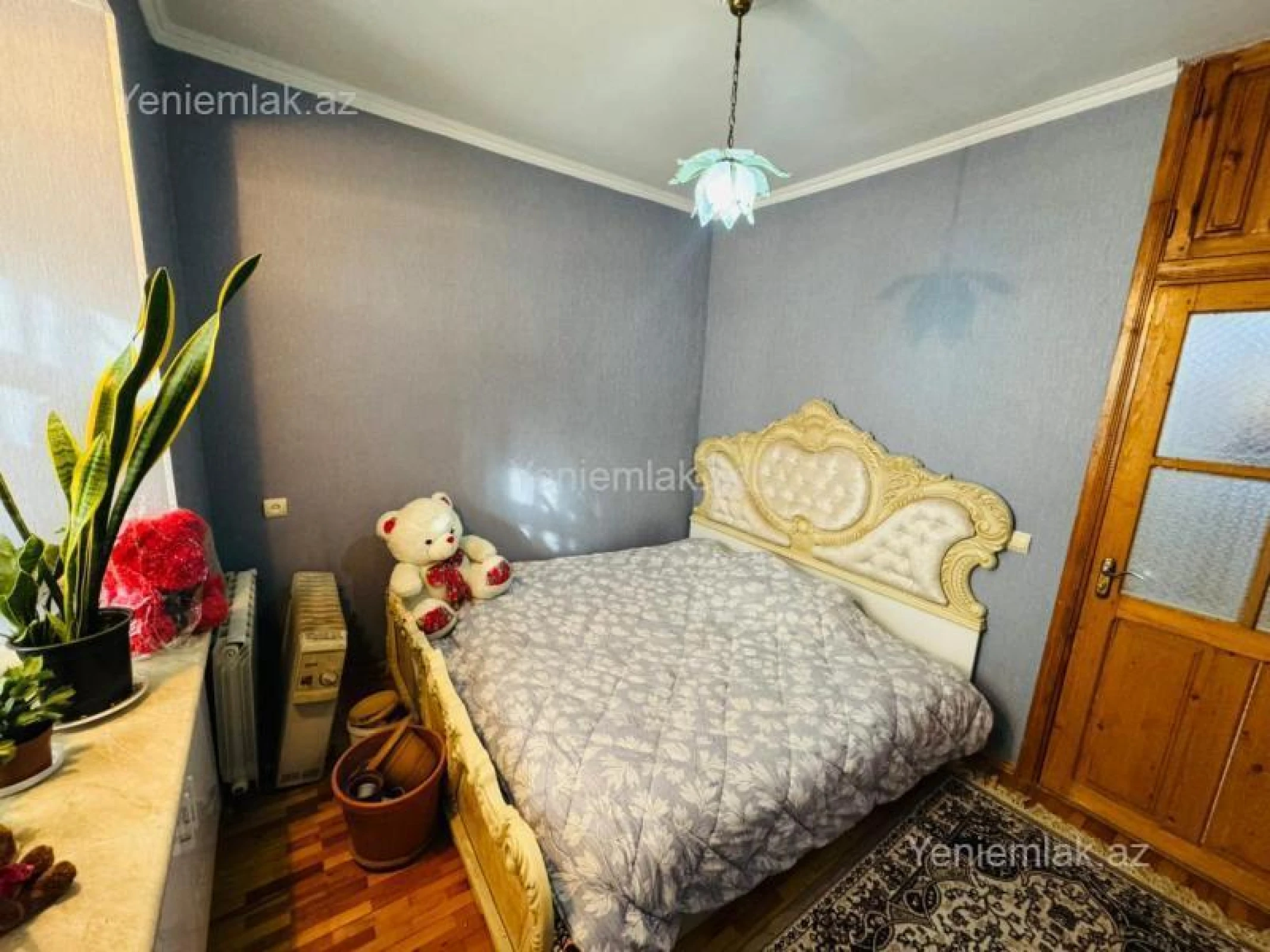 Satılır 4 otaqlı köhnə tikili 100 m²