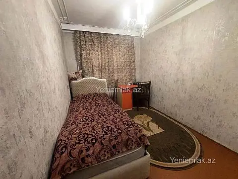 Satılır 4 otaqlı köhnə tikili 90 m²