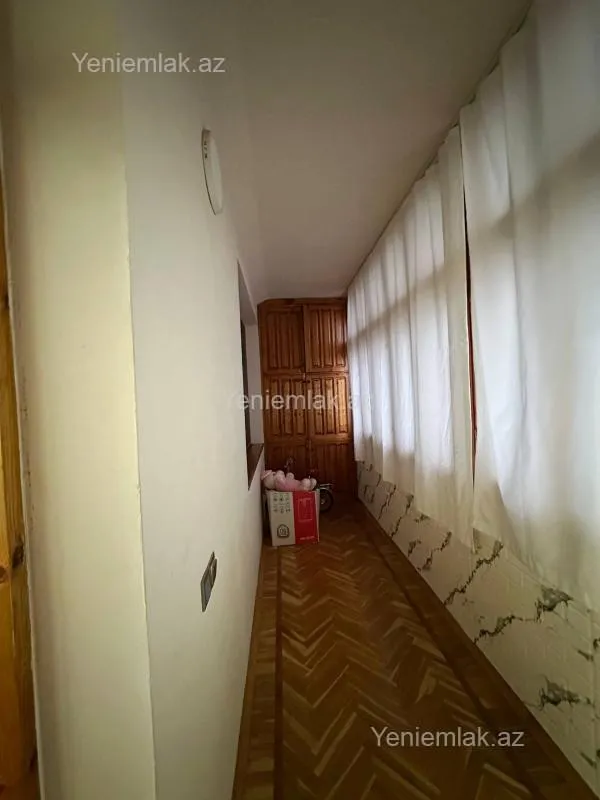 Satılır 3 otaqlı köhnə tikili 85 m²