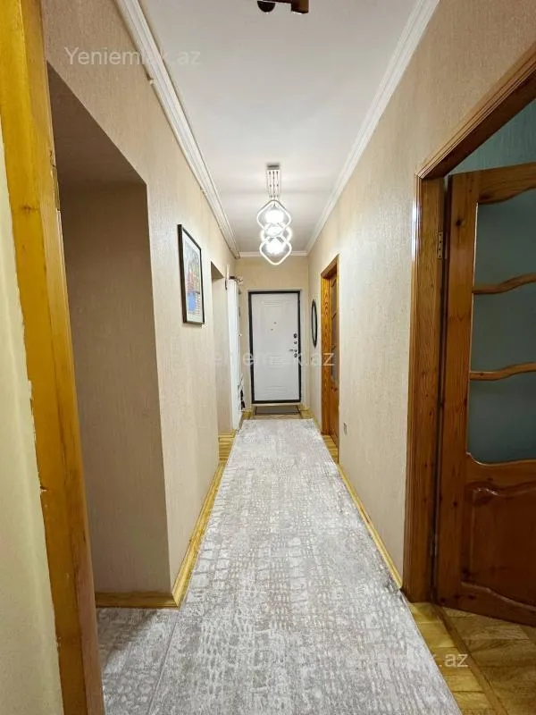 Satılır 3 otaqlı köhnə tikili 85 m²