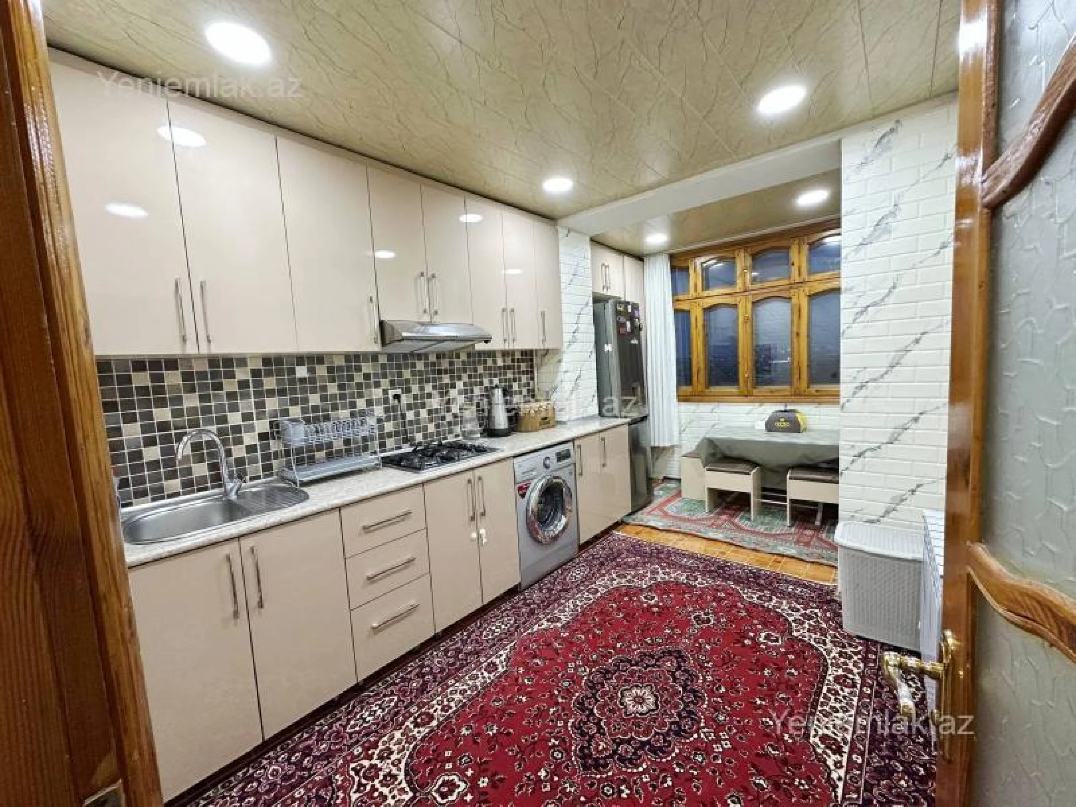 Satılır 3 otaqlı köhnə tikili 85 m²