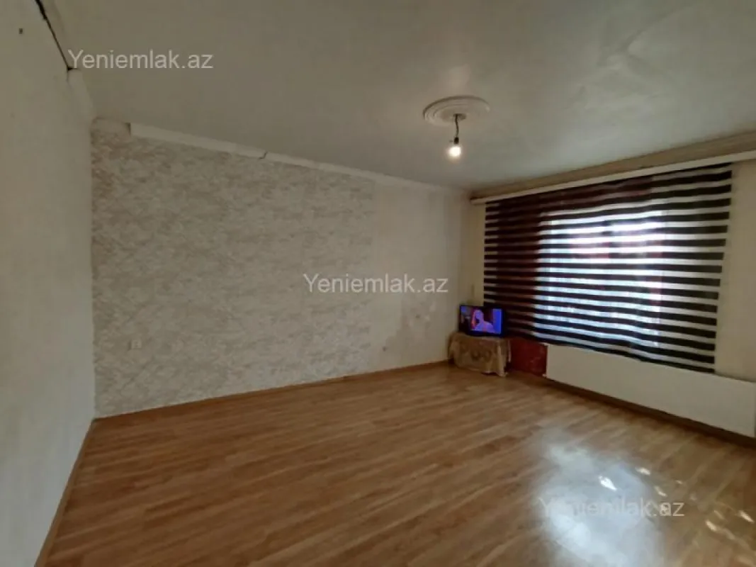 Satılır 3 otaqlı həyət evi 100 m²