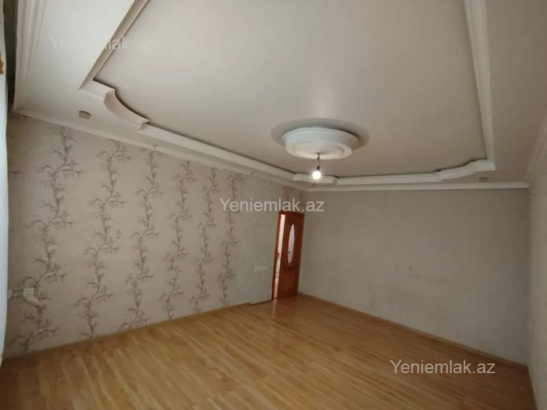 Satılır 3 otaqlı həyət evi 100 m²