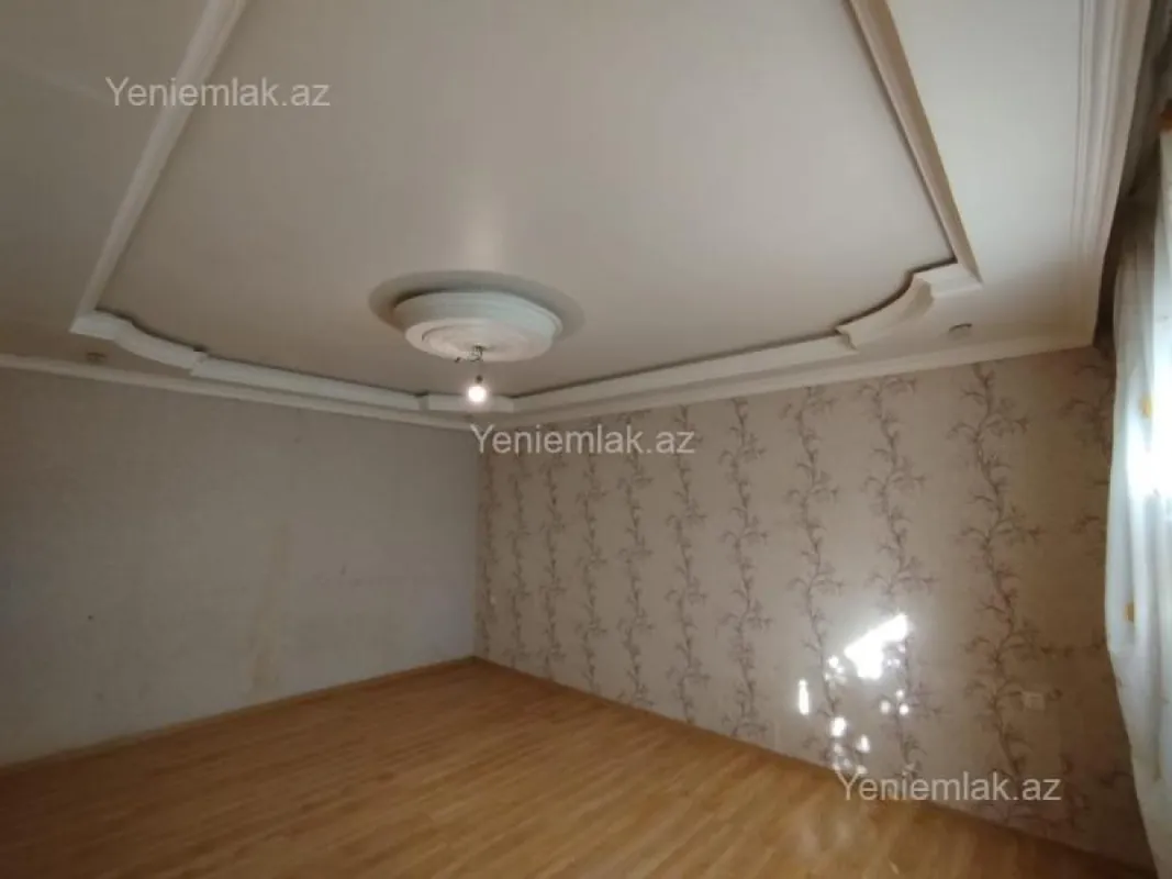 Satılır 3 otaqlı həyət evi 100 m²