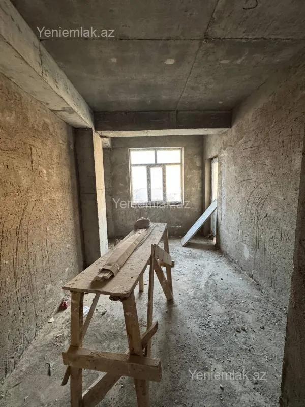 Satılır 3 otaqlı yeni tikili 82 m²