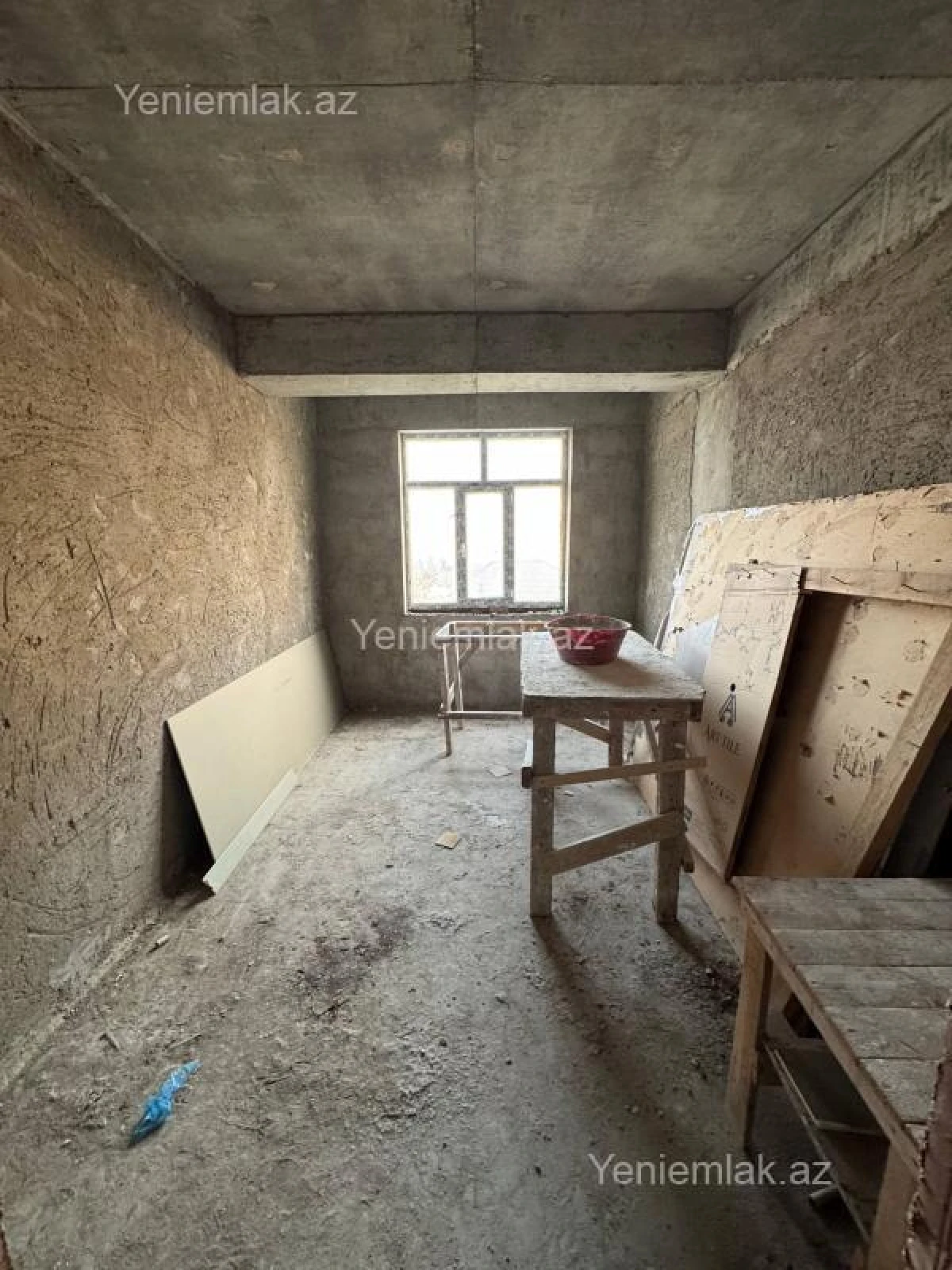 Satılır 3 otaqlı yeni tikili 82 m²