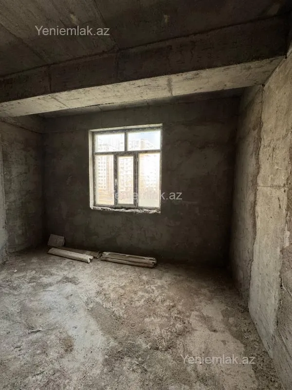 Satılır 3 otaqlı yeni tikili 82 m²