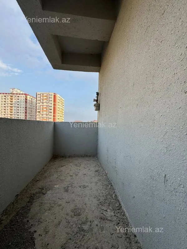 Satılır 3 otaqlı yeni tikili 82 m²