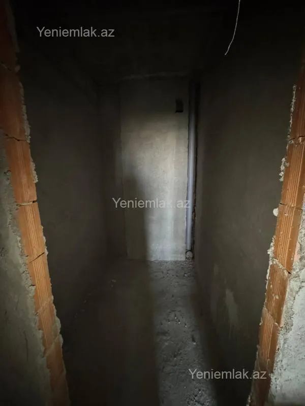 Satılır 3 otaqlı yeni tikili 82 m²