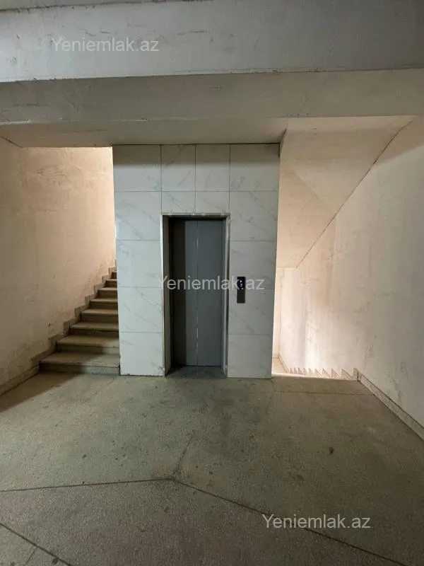 Satılır 3 otaqlı yeni tikili 82 m²