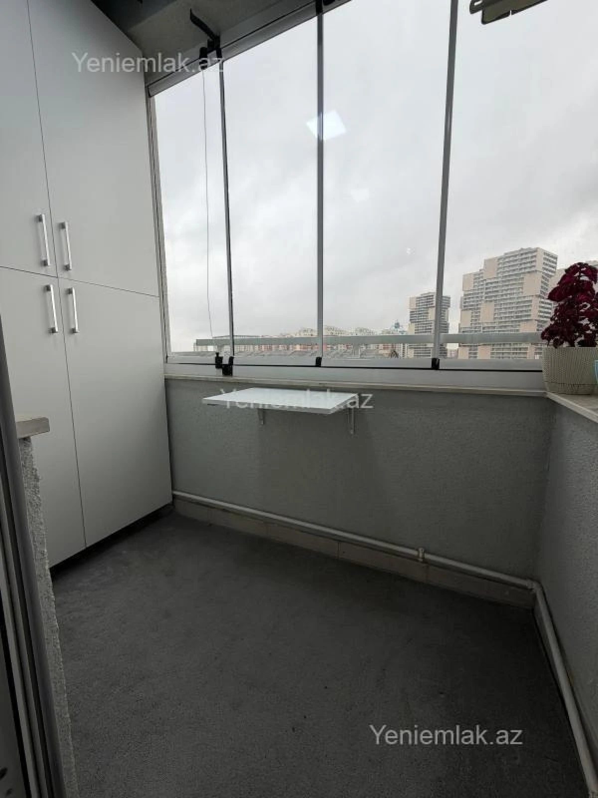 Satılır 2 otaqlı yeni tikili 50 m²