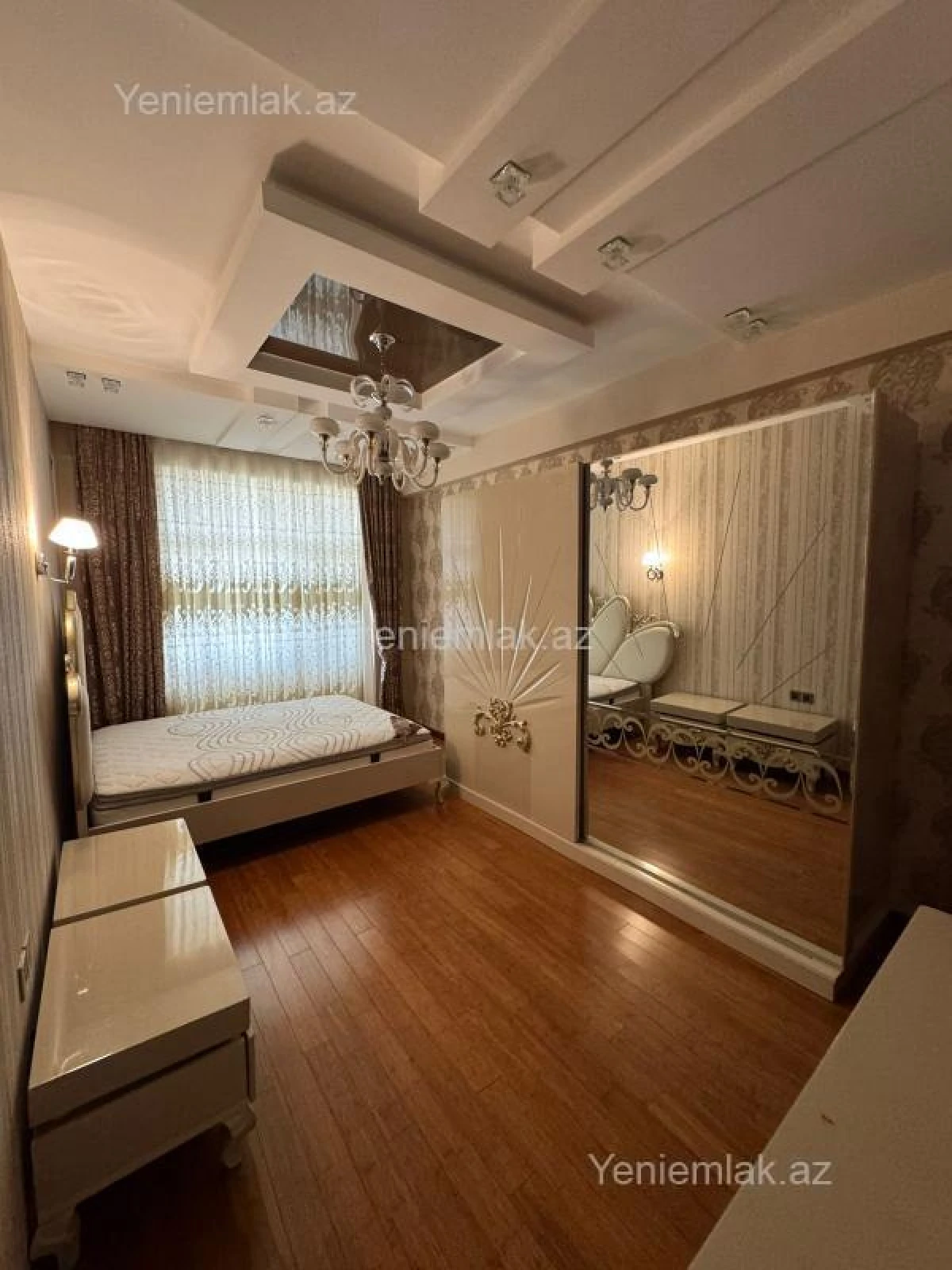 Satılır 4 otaqlı yeni tikili 150 m²