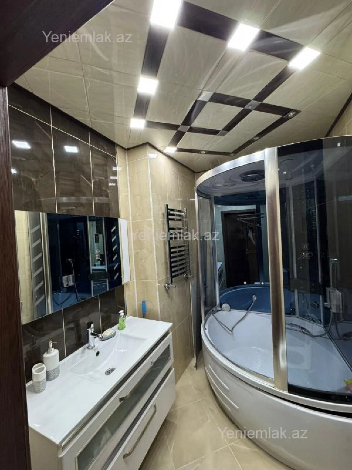 Satılır 4 otaqlı yeni tikili 150 m²