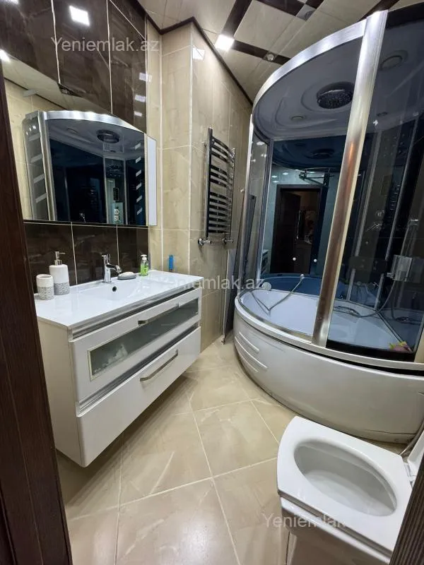 Satılır 4 otaqlı yeni tikili 150 m²