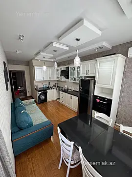 Satılır 4 otaqlı yeni tikili 150 m²