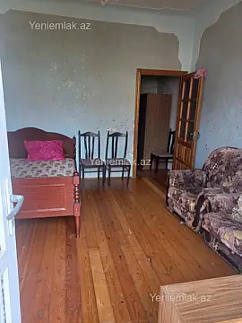 Satılır 2 otaqlı köhnə tikili 60 m²