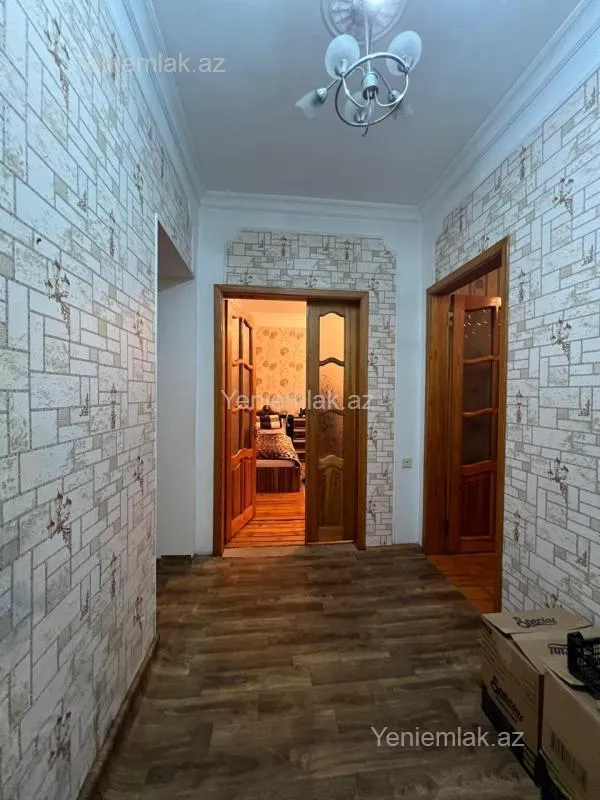 Satılır 3 otaqlı köhnə tikili 80 m²